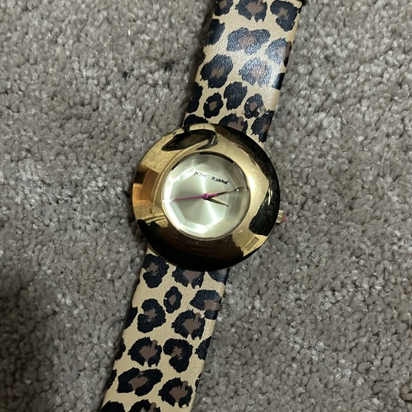 Betsey Johnson Leopard Watch - Picture 3 of 3